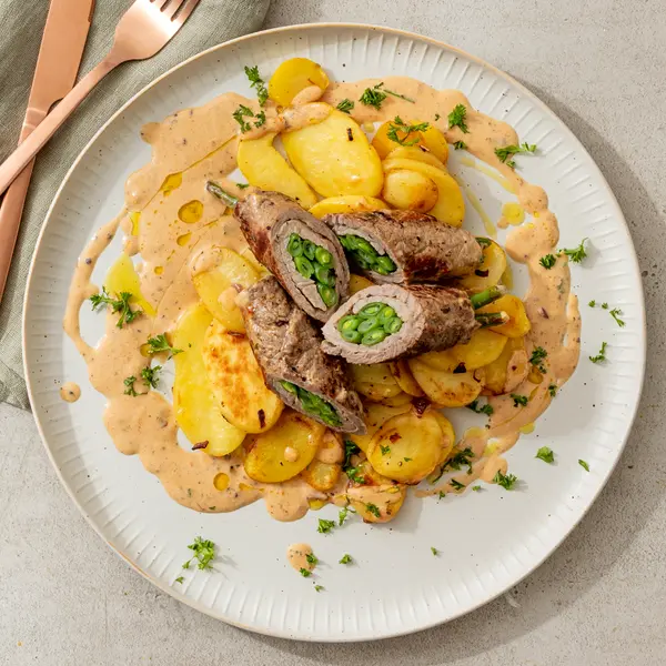 Steakrouladen mit Bratkartoffeln