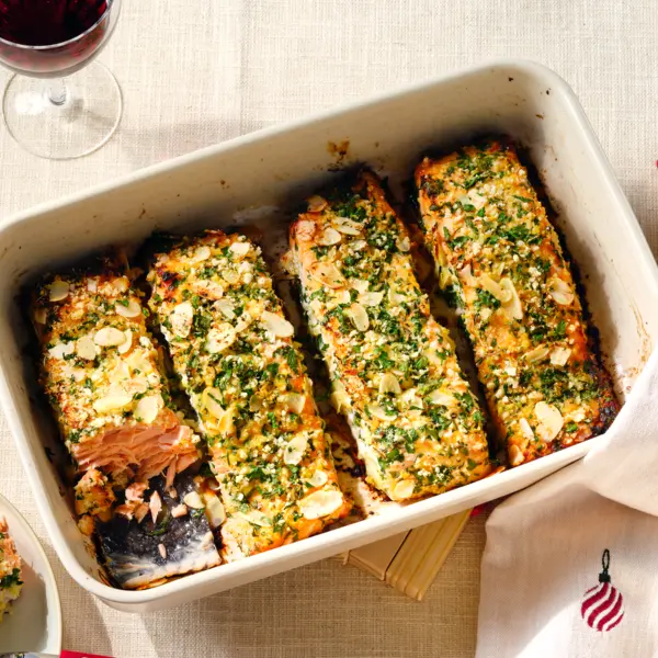 Ofenlachs mit Kräuter-Parmesan-Kruste