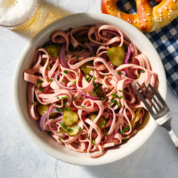 Bayrischer Wurstsalat mit Brezn