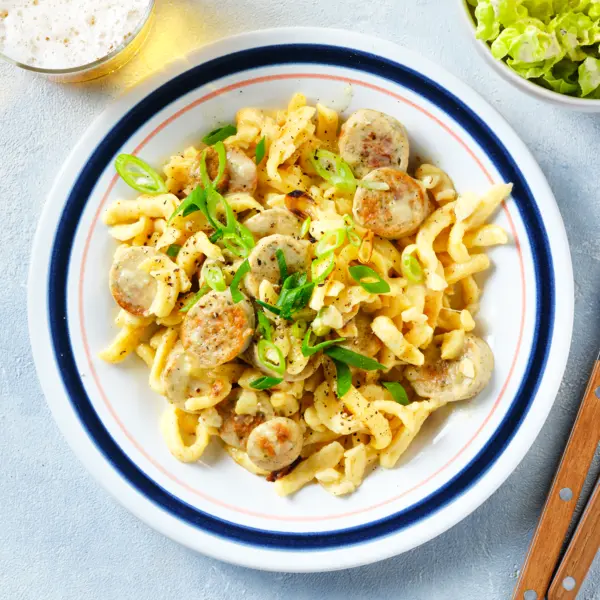 Käsespätzle mit Weißwurst