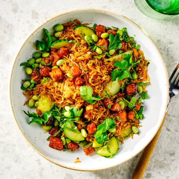 Knuspriger Reissalat mit Edamame