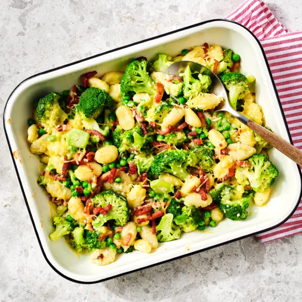 Cremiger Gnocchi-Auflauf mit Broccoli