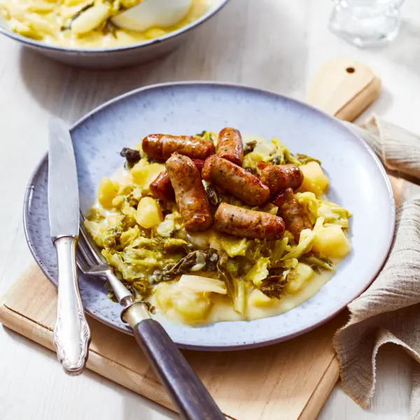 Wirsing Untereinander mit Nürnberger Bratwürstchen