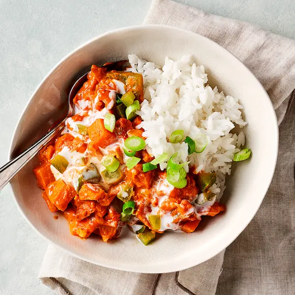 Curry mit Süßkartoffel und Paprika