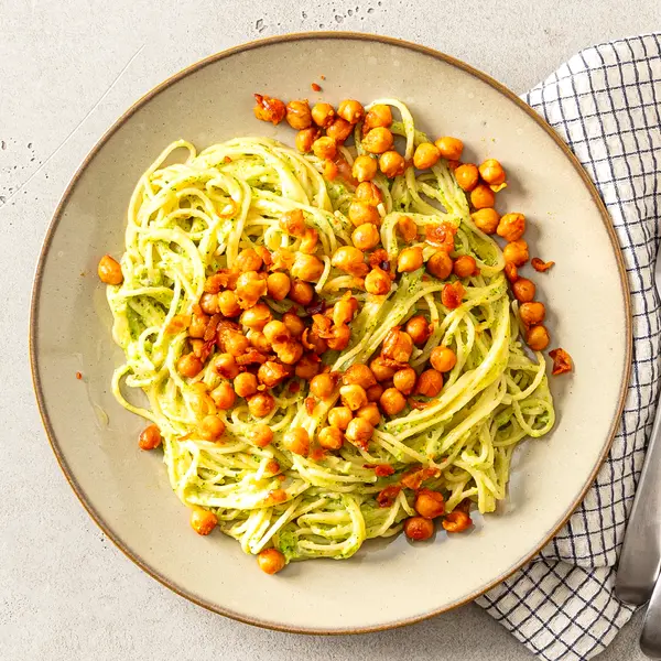 Broccoli-Pasta mit spicy Kichererbsen