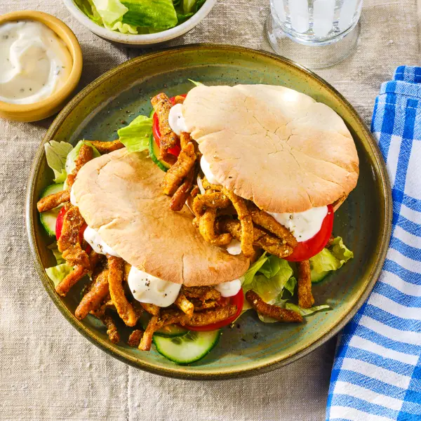 Gyros-Sandwich mit Knoblauchsoße
