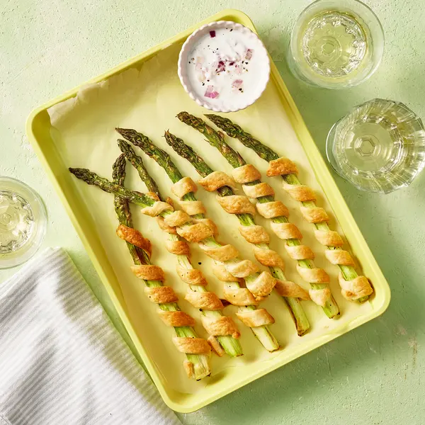 Spargel im Blätterteigmantel