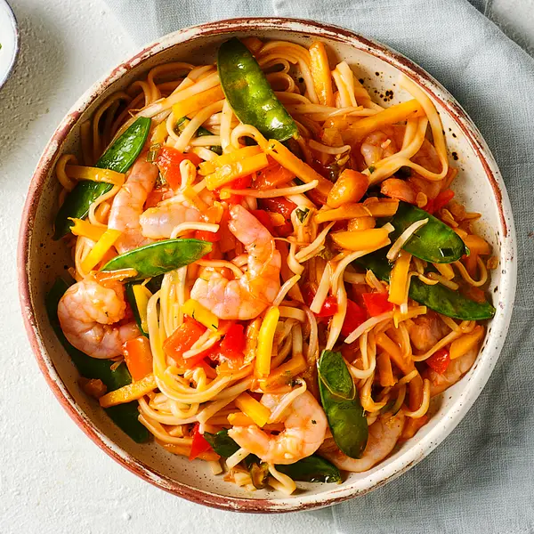 Bunte Ramen-Pfanne süß-sauer