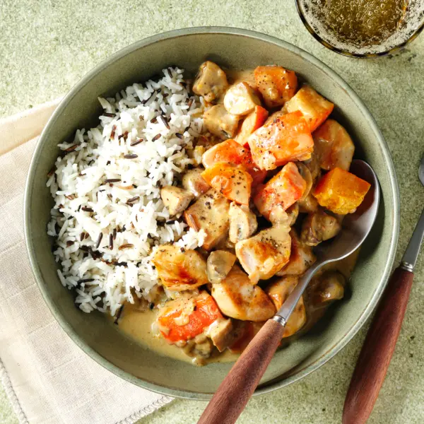 Kürbis-Rahm-Gulasch mit Hähnchen