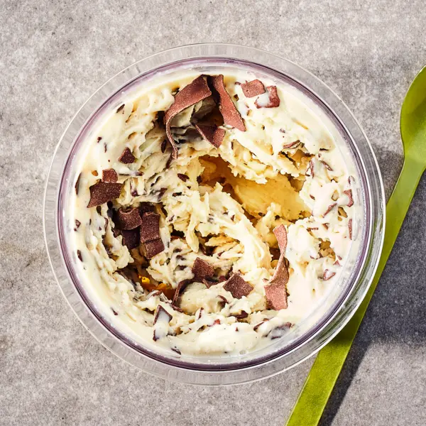 Einfaches High-Protein-Stracciatella-Eis