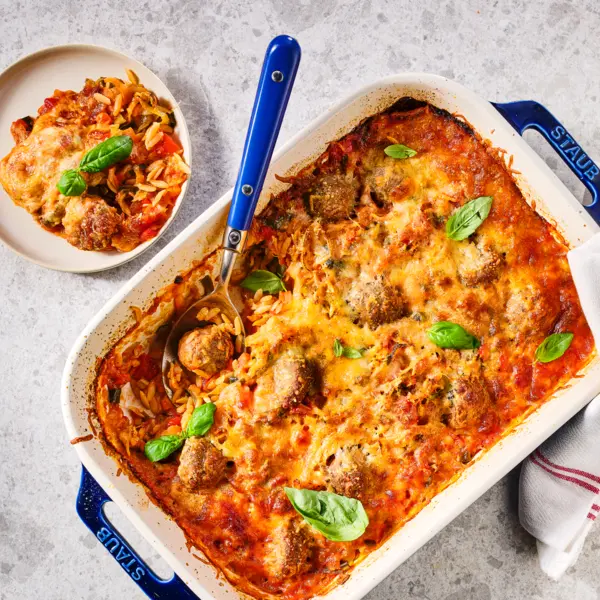 Kritharaki-Auflauf mit Hackbällchen