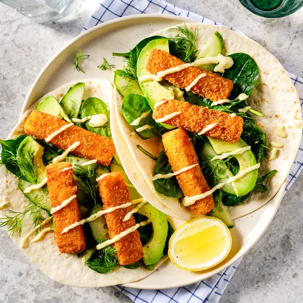 Fischstäbchen-Wraps mit Remoulade