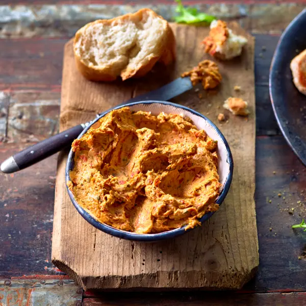 Tomaten-Knoblauch-Butter