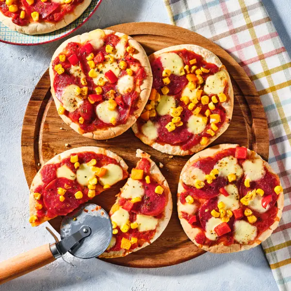 Schnelle Pita-Pizza Salami