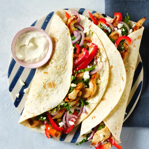 Saftige Hähnchen-Wraps mit Feta