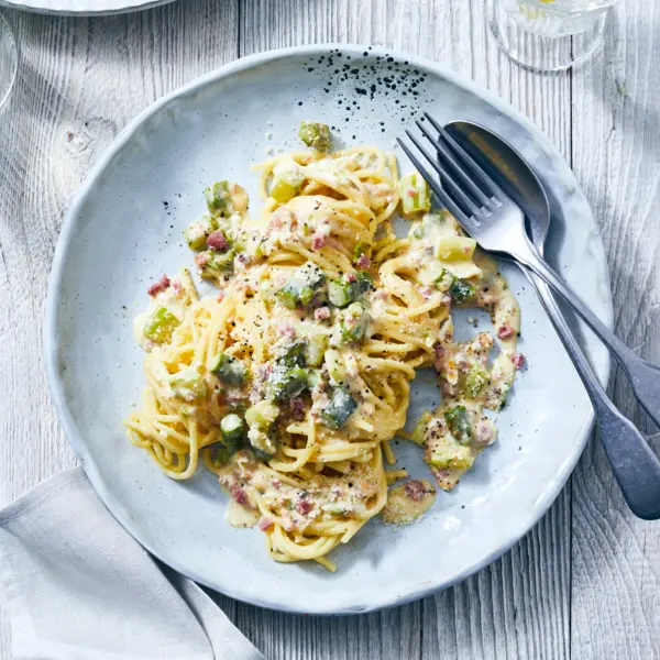 Spargel-Carbonara
