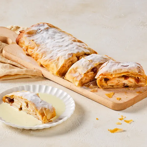 Apfelstrudel mit Vanillesoße