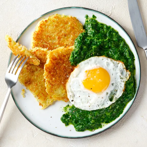 Kartoffelrösti mit Spinat und Spiegelei