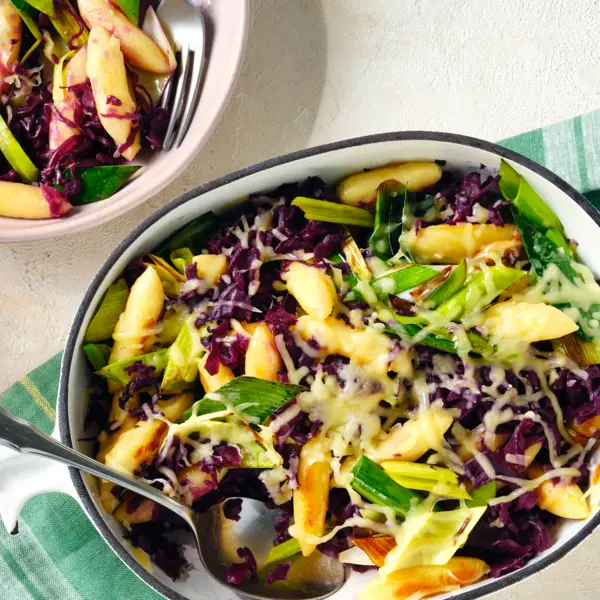 Überbackene Rotkohl-Schupfnudeln