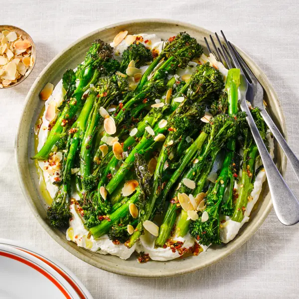 Gebackener Broccolini mit Zitronenricotta