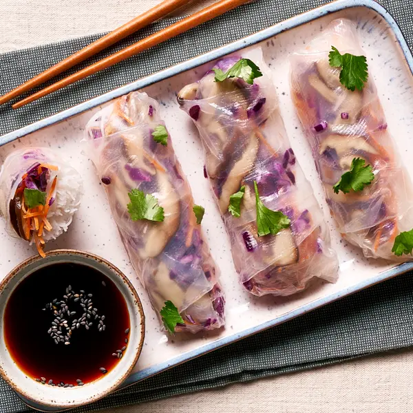 Sommerrollen mit Shiitake und Rotkohl
