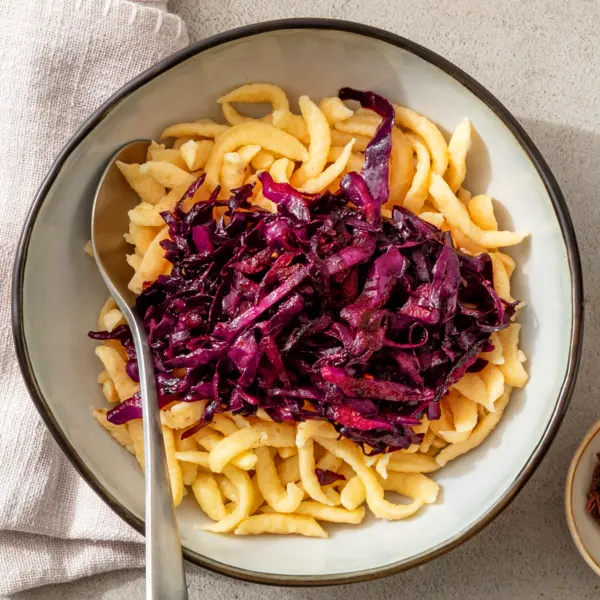 Spätzle mit Schoko-Rotkraut
