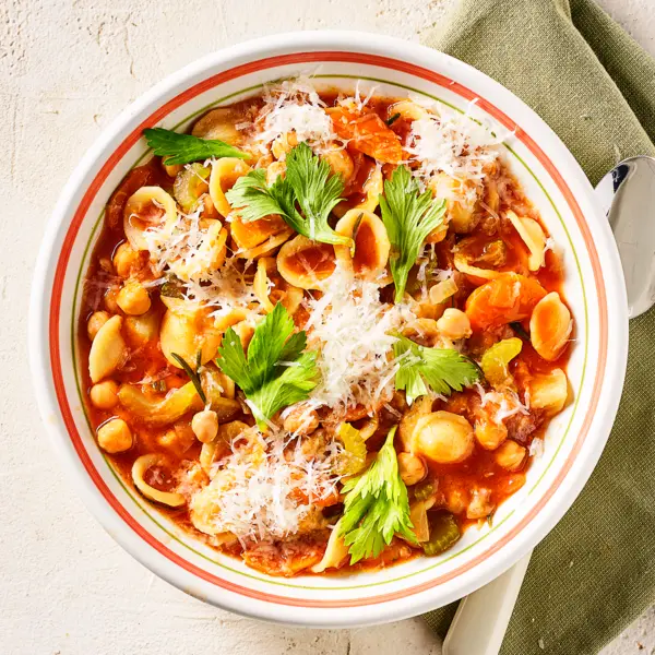 Schnelle Pasta mit Kichererbsen