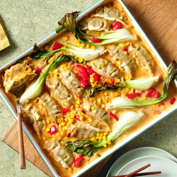 Gyoza-Auflauf mit Curry-Kokossoße
