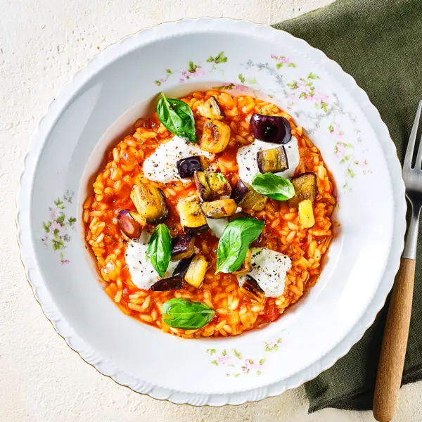 Tomatenrisotto mit Burrata