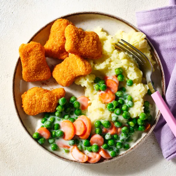 Chicken Nuggets mit Kartoffelpüree und Rahmgemüse