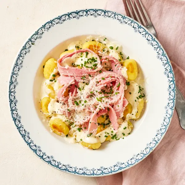 Gnocchi mit Schinken und Bergkäse