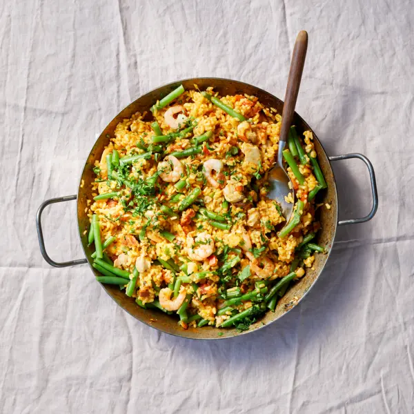 Paella mit grünen Bohnen