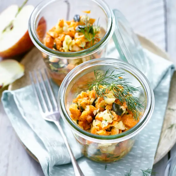 Pikanter Möhren-Kohlrabi-Salat