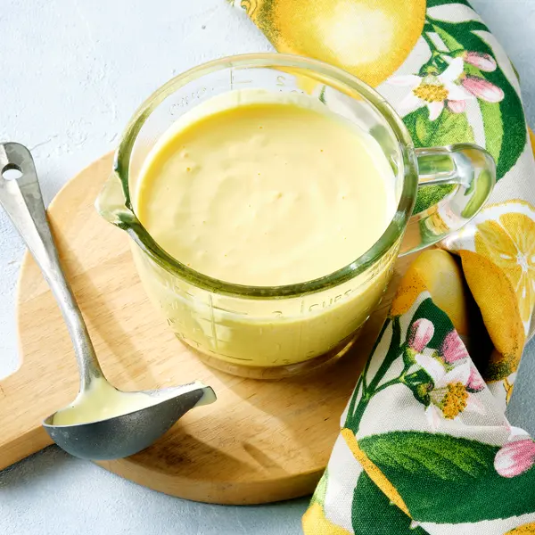 Einfache Sauce Hollandaise