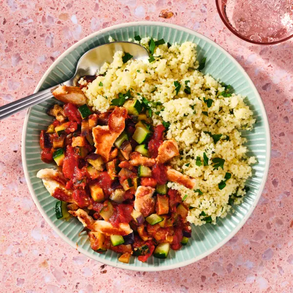 Hähnchen-Ratatouille mit Couscous