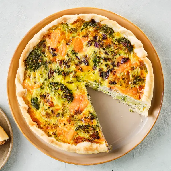 Quiche mit Lachs und Broccoli
