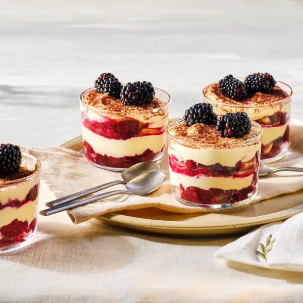 Mini-Tiramisu mit Beeren