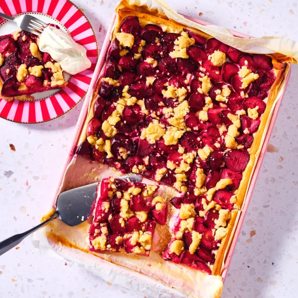 Einfacher Pflaumenkuchen mit Streuseln