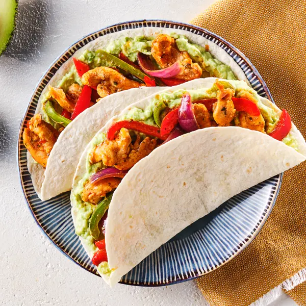 Hähnchen-Fajitas mit Avocado-Joghurt