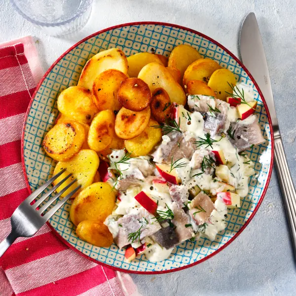 Matjes Hausfrauenart mit Bratkartoffeln