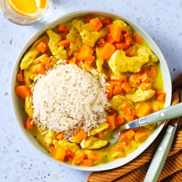 Curry-Hähnchengeschnetzeltes mit Reis