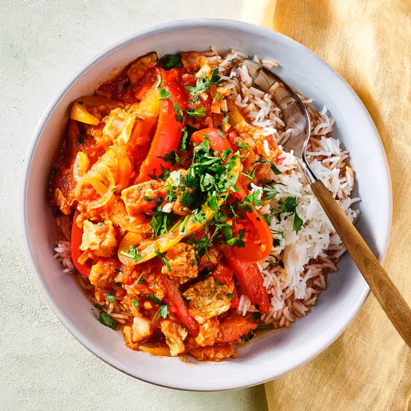 Schneller Kabeljau-Eintopf mit Tomaten und Paprika