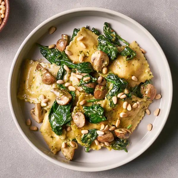 Cremige Champignon-Spinat-Ravioli