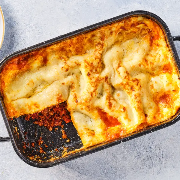 Lasagne Bolognese mit Bechamelsoße