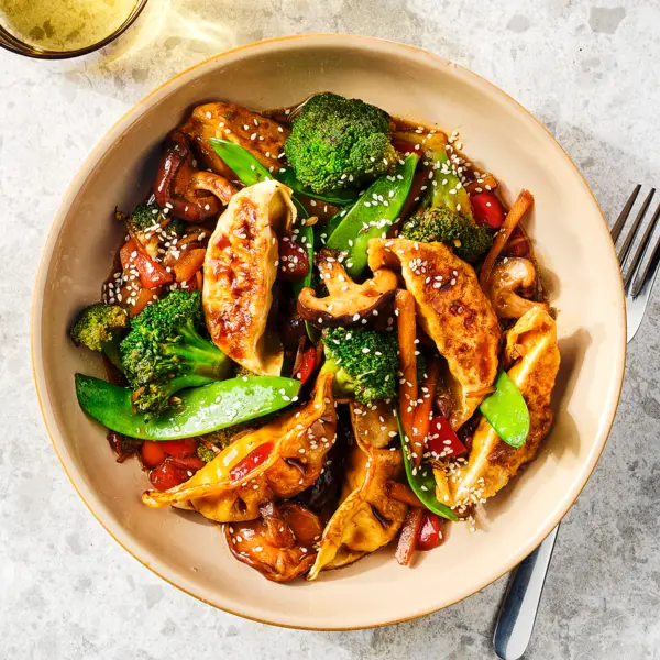 Knusprige Hühnchen-Gyoza mit Shiitake