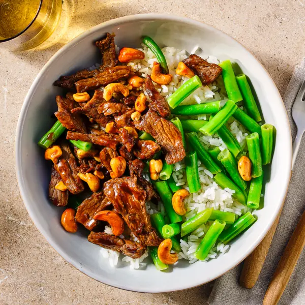 Asiatische Rindfleischpfanne mit Cashewkernen