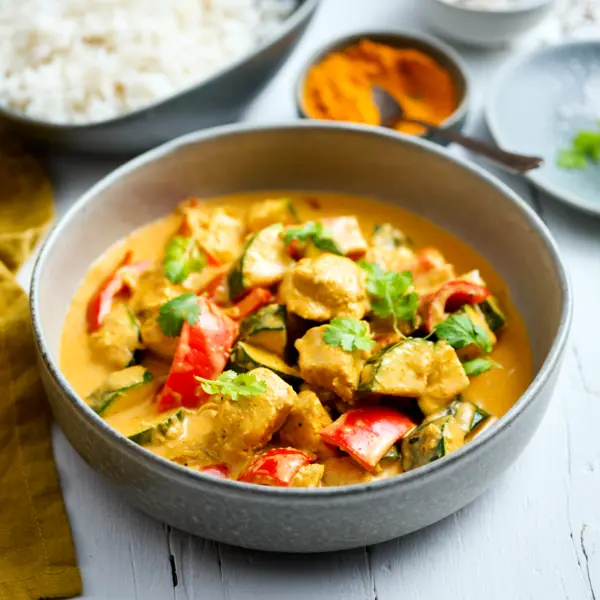 Hähnchen-Kokos-Curry mit Reis