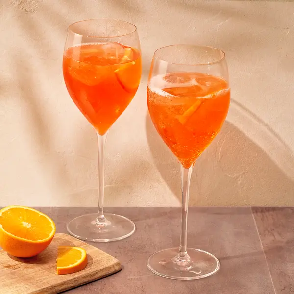 Aperol Spritz mit Orange