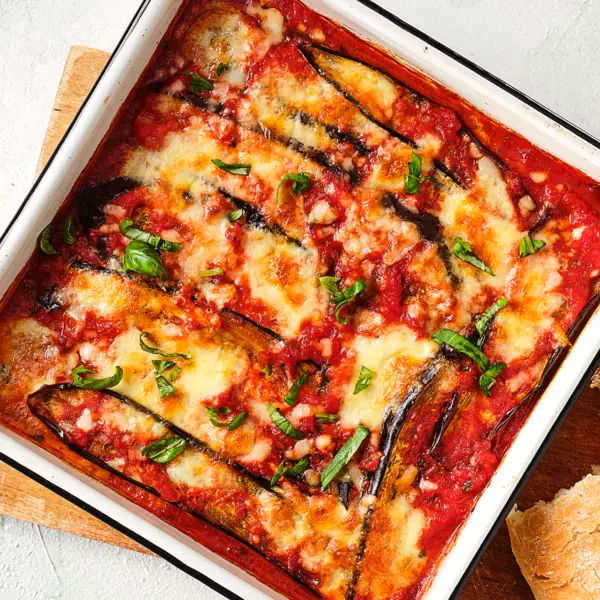 Überbackene Aubergine mit Ciabatta