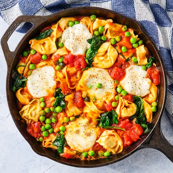Tortelloni mit Spinat und Mozzarella